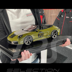 Porsche 911 Spirit 70 Typ 992 Cabriolet 2025 Olive Neo 1/12 Spark WAP0230500SGTS
