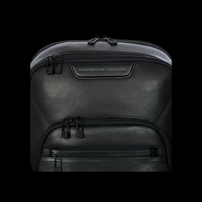 designer black leather backpack silver zippers Rivet PU Fashion Crafted in supple leather Luxury Designer Men's Business Computer