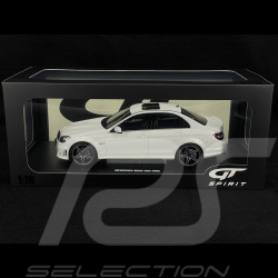Mercedes-Benz C63 AMG 2007 Diamond White 1/18 GT Spirit GT928