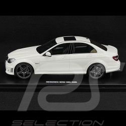 Mercedes-Benz C63 AMG 2007 Diamond White 1/18 GT Spirit GT928