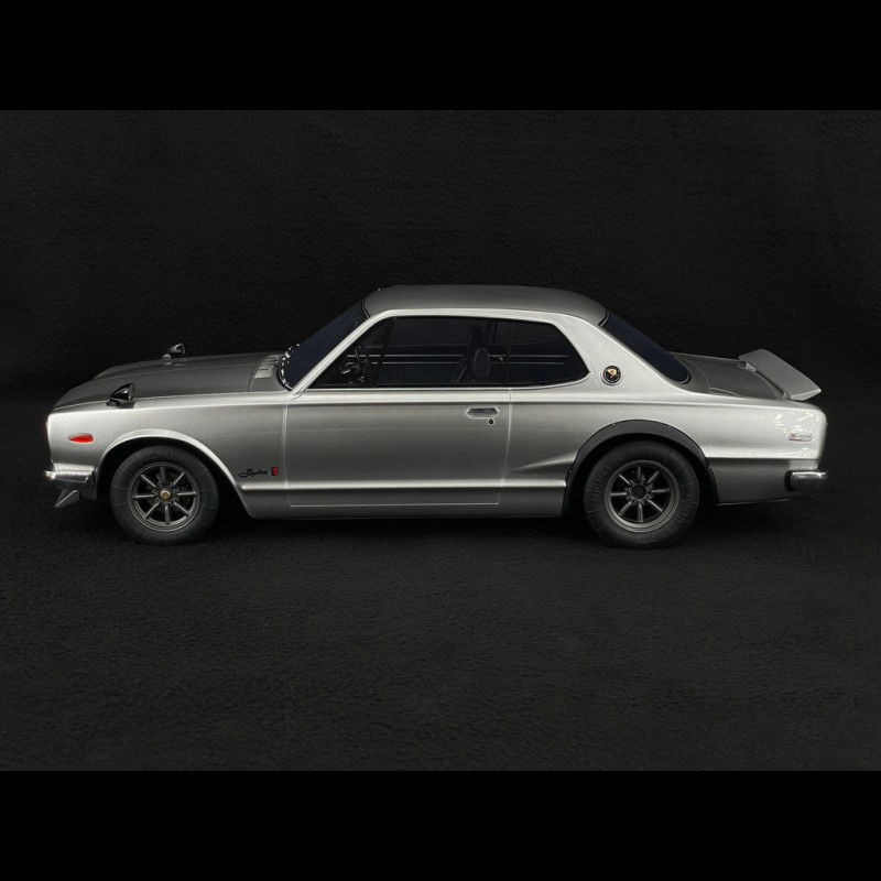 Nissan Skyline 2000 GT-R KPGC10 Silver 700 1971 Silver 1/12