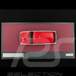 Alfa Romeo Giulia 105 Assistance Competition Scuderia Ferrari 1962 - 1972 1/43 Matrix MX40102-162