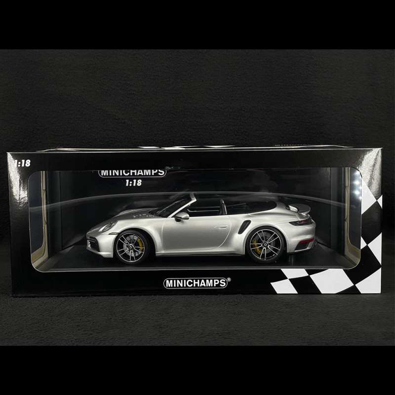 Porsche 911 Turbo S Cabriolet type 992 GT Silver 2020 1/18