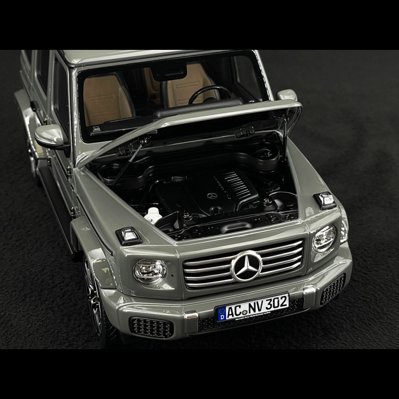 Mercedes-Benz G-Class 2024 Classic Grey 1/18 Norev 183035