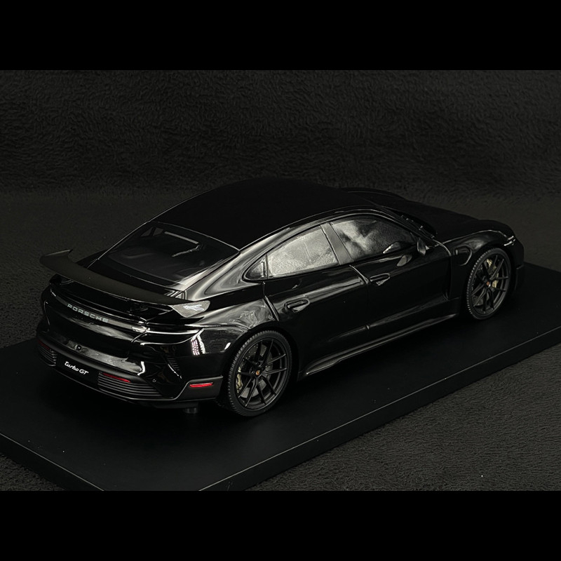Porsche Taycan Turbo GT 2024 Weissach Package Black 1/18