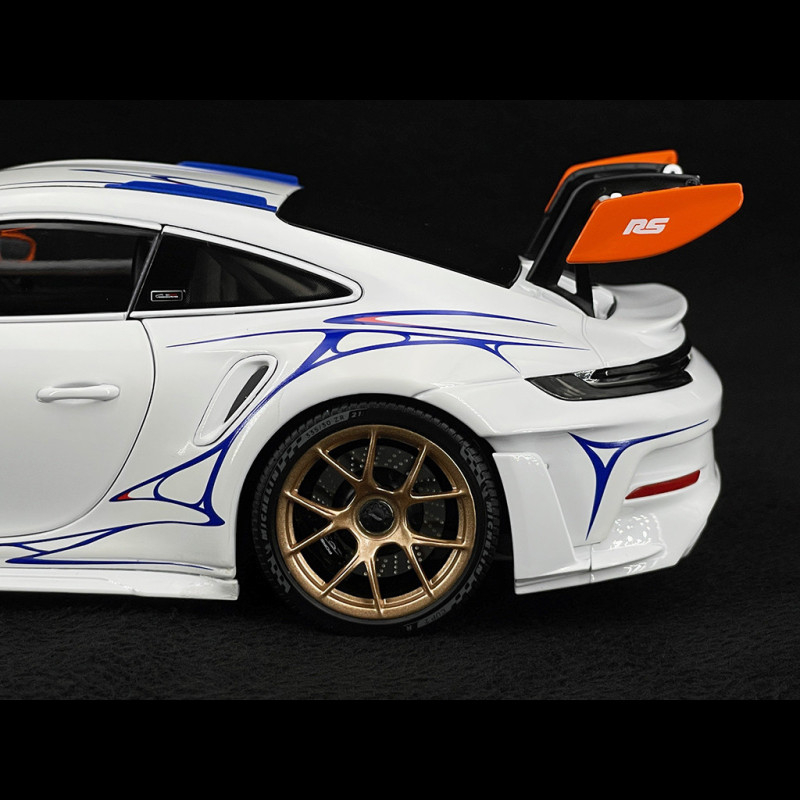 Porsche 911 GT3 RS Type 992 n° 911 2023 1/18 Minichamps 110062041