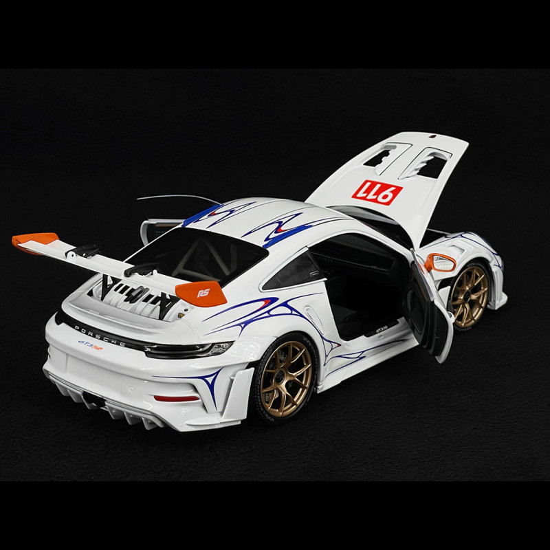 Porsche 911 GT3 RS Type 992 n° 911 2023 1/18 Minichamps 110062041