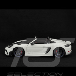 Porsche 718 Spyder RS Weissach Package 2024 Weiß 1/18 Minichamps 110063131