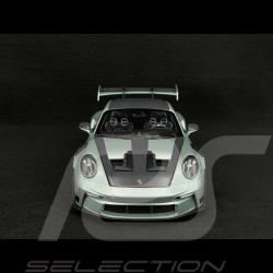 Porsche 911 GT3 RS Typ 992 Weissach Package 2024 Silbergrau 1/18 Minichamps 110062044