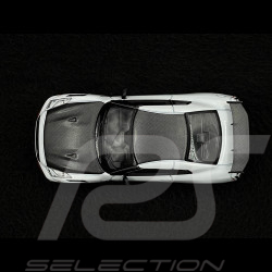 Nissan GT-R R35 Nismo 2024 Brillante weiße Perle 1/64 Mini GT MGT01045-L