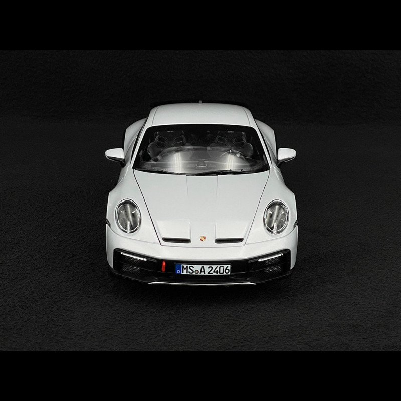 Porsche 911 Dakar Type 992 2023 Ice Grey Metallic 1/18 Norev 187242