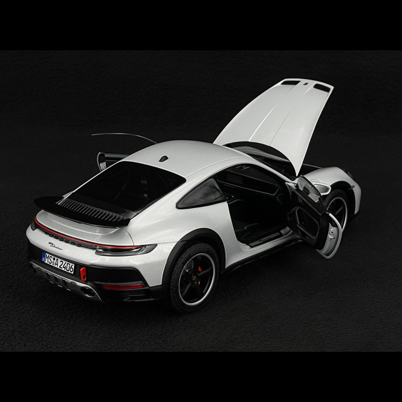 Miniature Porsche 911 (992) Dakar Gris Glace Métallisé 2023 – Échelle 1:64 – Neuf Sous Boîte