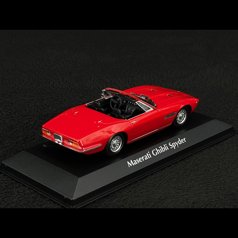 Maserati Ghibli Spyder 1969 Rouge 1/43 Minichamps 940123330