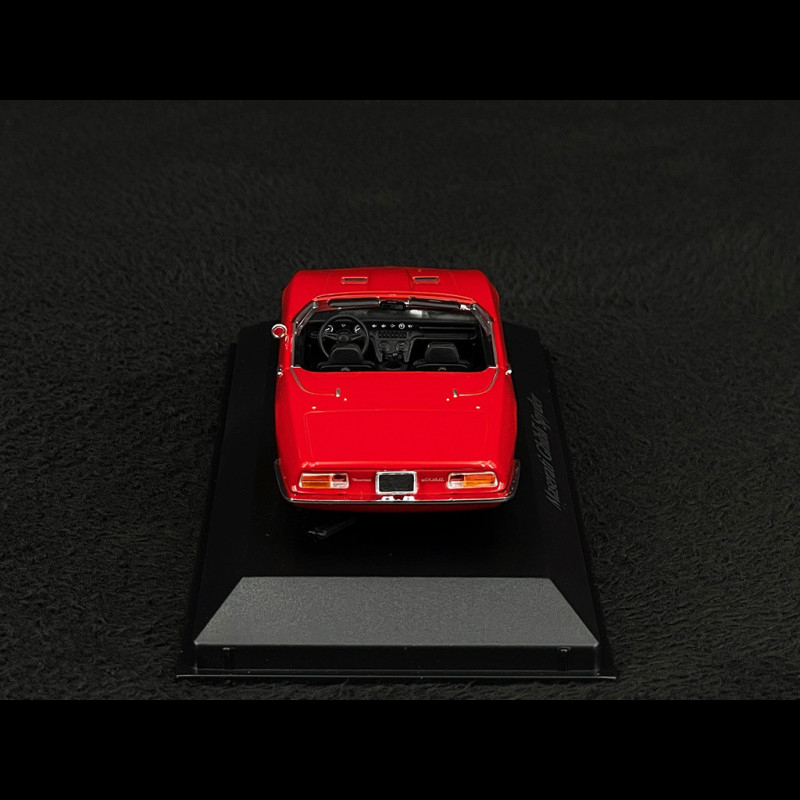 Maserati Ghibli Spyder 1969 Red 1/43 Minichamps 940123330