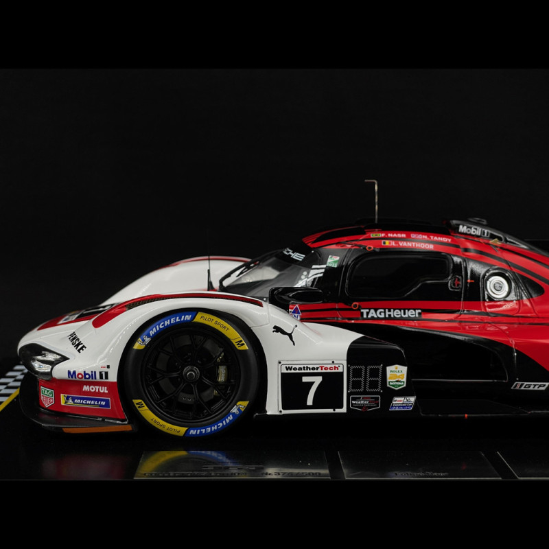 Porsche 963 Penske n° 7 Winner 24h Daytona 2025 Signed 1/18 Spark