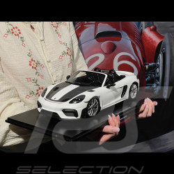 Porsche 718 Spyder RS Type 982 2023 White 1/12 Schuco 12U00012