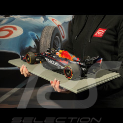 Max Verstappen Red Bull RB19 n° 1 Vainqueur Championnat du Monde 2023 F1 1/12 Spark 12S040