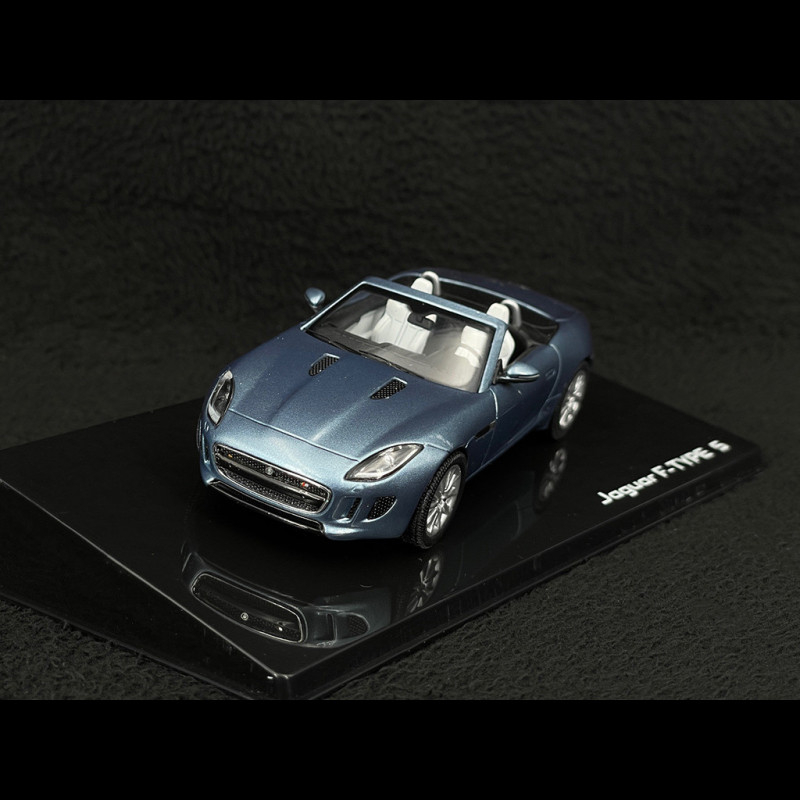 Ixo 1/43 - Jaguar F-Type S V8 Satellite Grey - Diecast Model Car