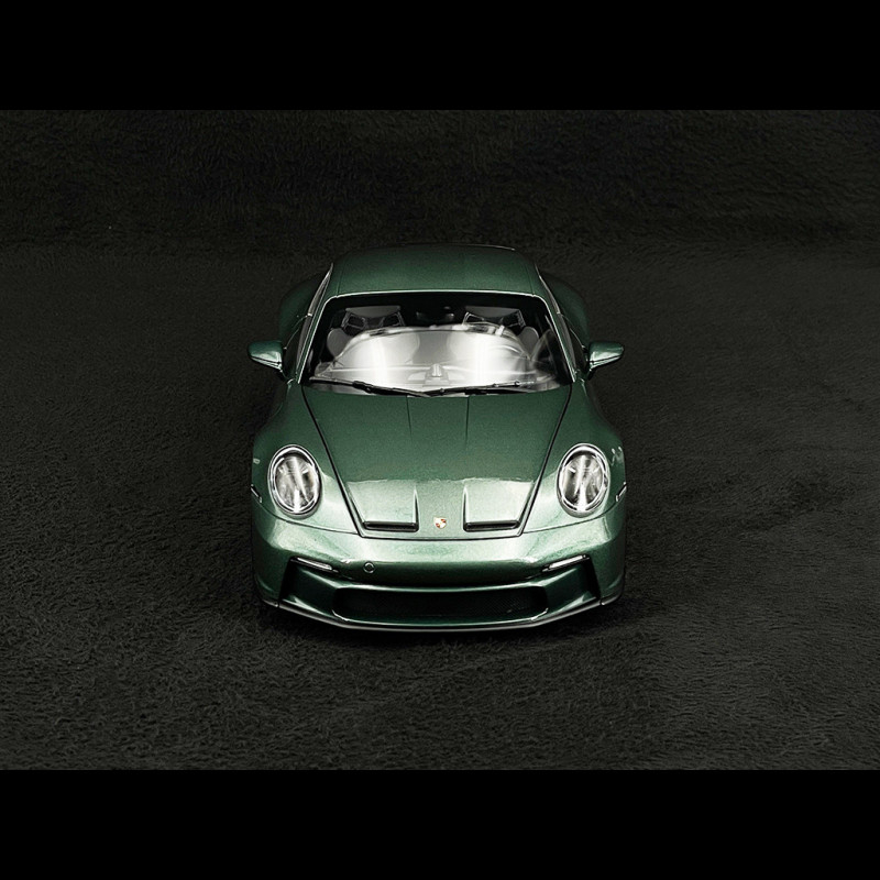 Porsche 911 S/T Type 992 2023 Malachite Green Metallic 1/18 Norev