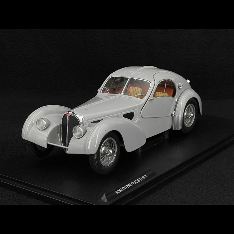 Bugatti Atlantic Type 57 SC 1937 Mat Grey 1/18 Solido S1802106
