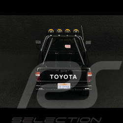 Toyota Hilux SR5 1985 Glänzendes Schwarz 1/18 Ottomobile OT481B