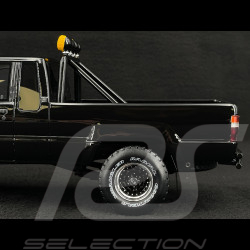 Toyota Hilux SR5 1985 Glänzendes Schwarz 1/18 Ottomobile OT481B
