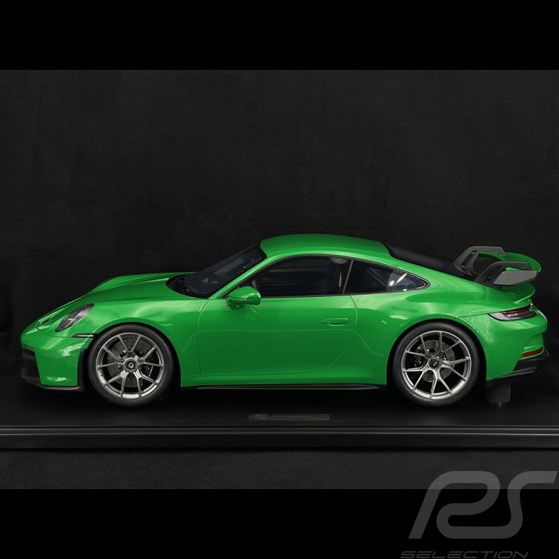 Porsche 911 GT3 Typ 992 2022 Python Grün 1/8 GT Spirit GTS801601