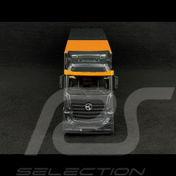 Lando Norris McLaren MCL38 n° 4 With Truck Mercedes-Benz Actros 2 F1 2024 1/43 Bburago 38401
