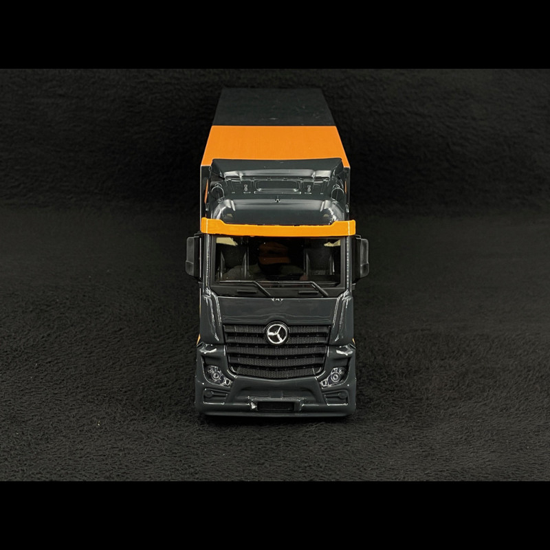 Bburago Mercedes Semi Truck Avec McLaren MCL38 (2024) #4 Norris – Set Diecast 1:43, Licences Officielles, Dès 3 Ans
