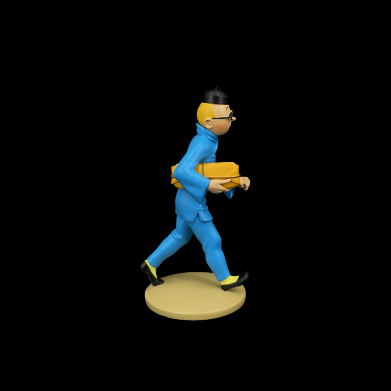 Tintin Figurine - Tintin with a Package - The Blue Lotus 12 cm 42251