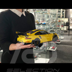 Porsche 911 GT2 RS Type 991.2 Pack Weissach 2018 Jaune Racing 1/12 GT Spirit GT535