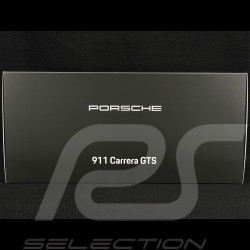 Porsche 911 Carrera GTS Type 992.2 2024 Rouge Carmin 1/18 Minichamps WAP0212010TGTS
