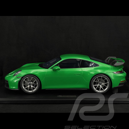 Porsche 911 GT3 Type 992 2022 Python Green 1/8 GT Spirit GTS801601