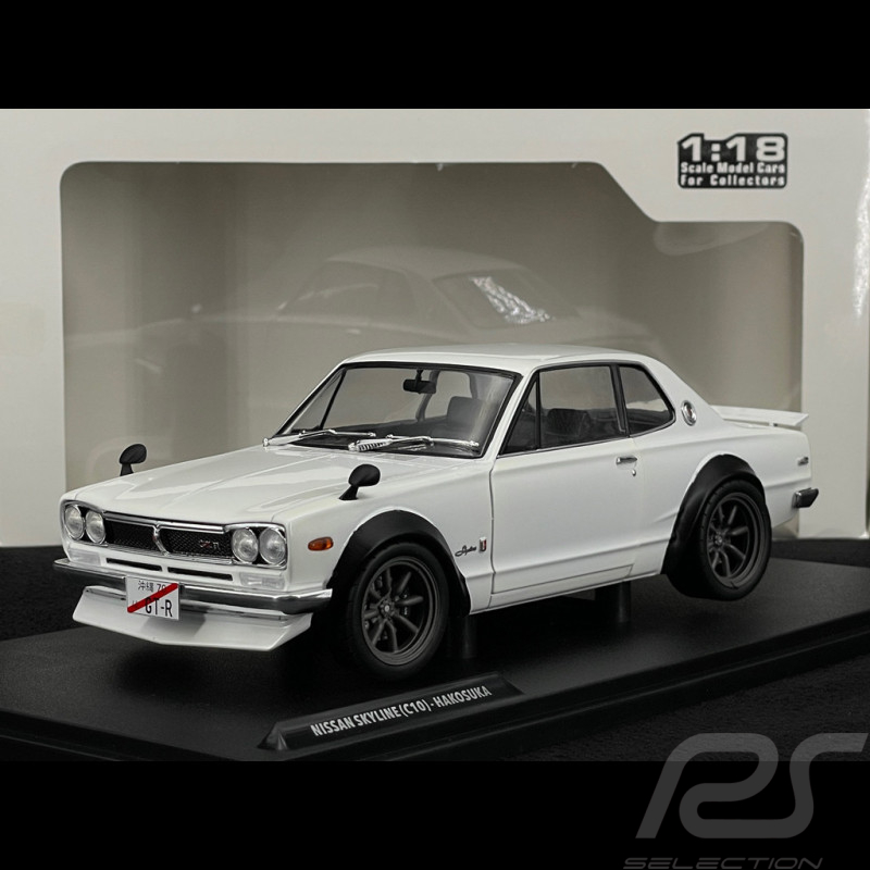 Nissan Skyline C10 Hakosuka Works 1970 White Pearl 1/18 Solido S1813001
