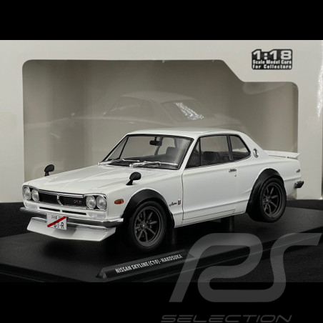Nissan Skyline C10 Hakosuka Works 1970 Perlweiß  1/18 Solido S1813001