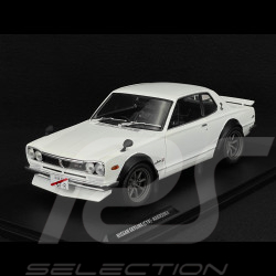 Nissan Skyline C10 Hakosuka Works 1970 White Pearl 1/18 Solido S1813001