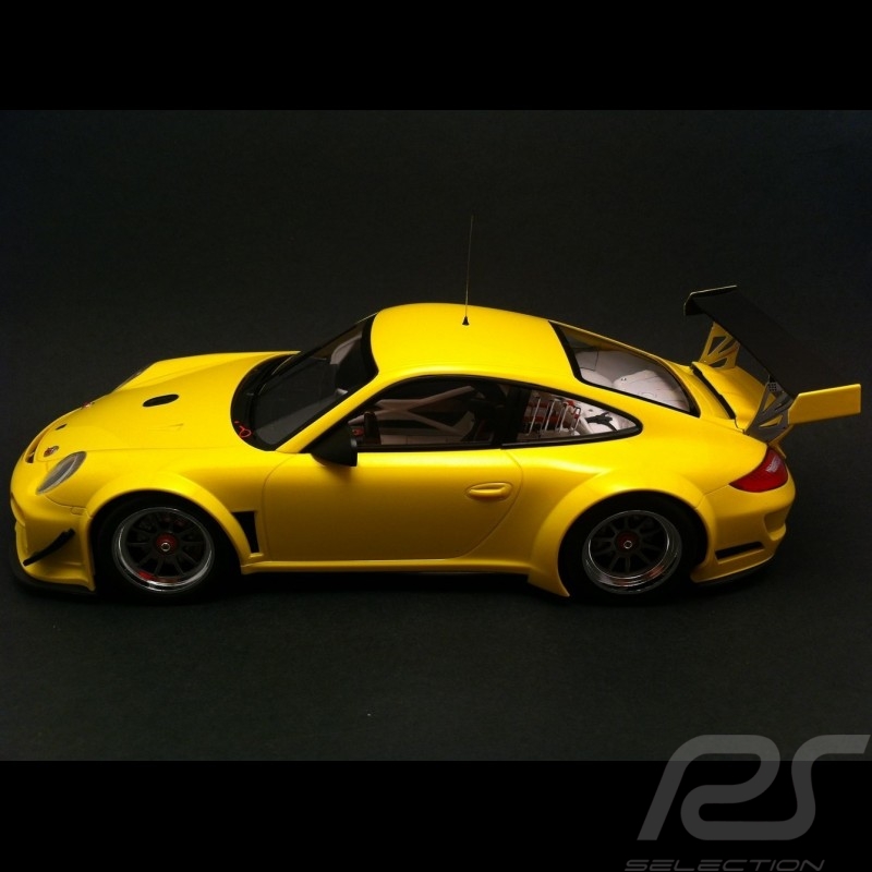 Porsche 997 GT3 R jaune 2010 1/18 Minichamps 151108902 Porsche 997 GT3 R jaune 2010 1/18 Minichamps 151108902