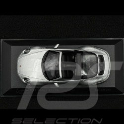 Porsche 911 Targa 4 GTS Typ 992.2 2024 GT Silber Metallic 1/43 Minichamps 410064141
