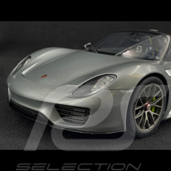 Porsche 918 Spyder Weissach Package 2013 GT Silver 1/12 Autoart 12123