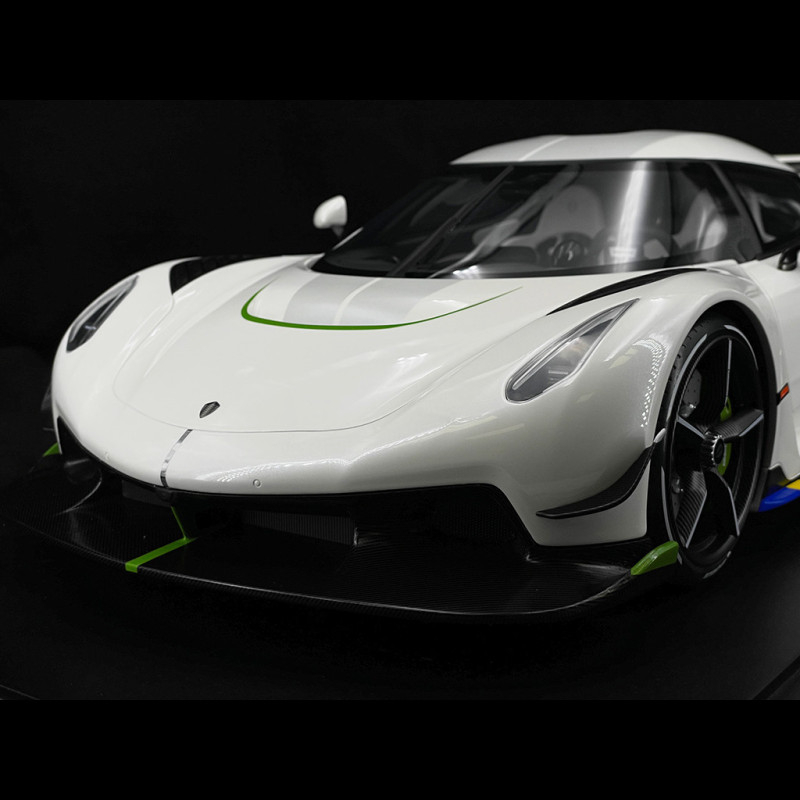 Koenigsegg Jesko 2019 Pearl White 1/8 GT Spirit GTS801301