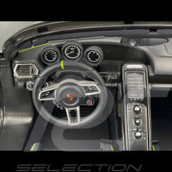 Porsche 918 Spyder Weissach Package 2013 GT Silber 1/12 Autoart 12123