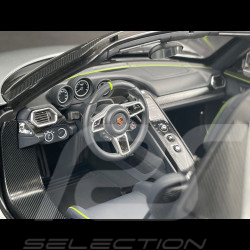 Porsche 918 Spyder Weissach Package 2013 GT Silver 1/12 Autoart 12123