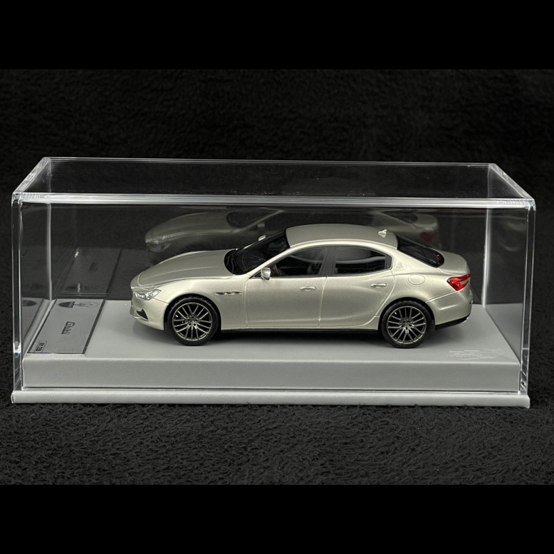 ALEZAN MODELS . KIT 1/43 . MASERATI GHIBLI CAMPANA .1997