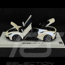 Maserati MC20 2020 Bianco Audace / Glossy Black 1/18 BBR Models HE180051AMAS
