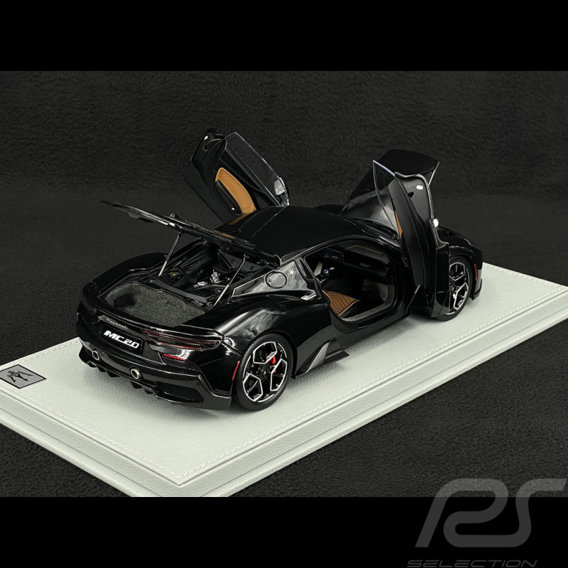 Maserati MC20 2020 Nero Enigma / Glänzendes Schwarz 1/18 BBR Models HE180051BMAS