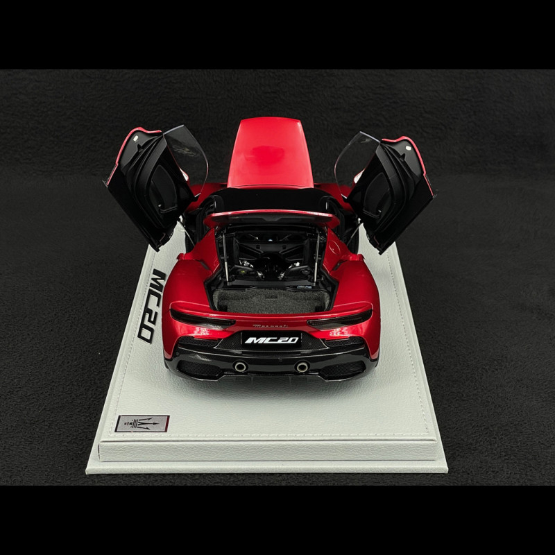 Maserati MC20 2020 Rosso Vincente / Glossy Black With Openings 1