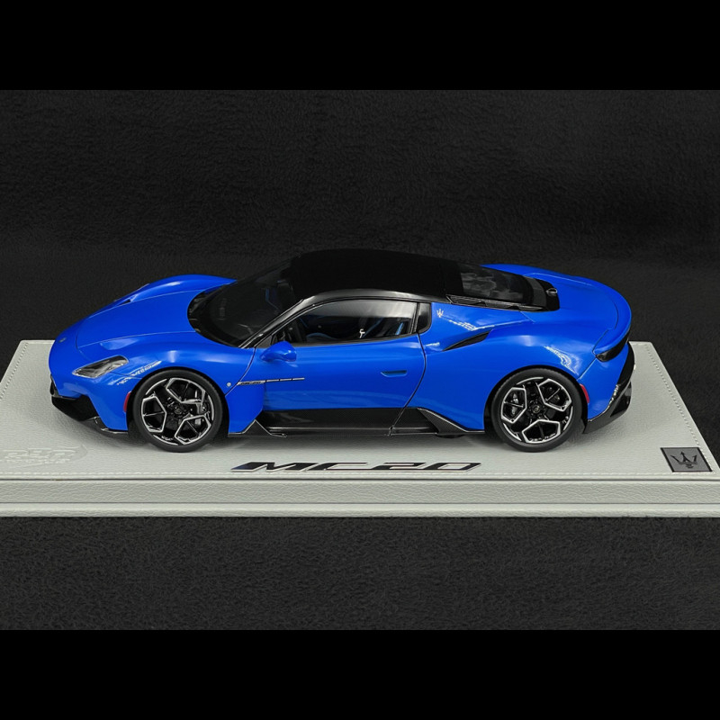 Maserati MC20 2020 Blu Infinito / Glossy Black With Openings 1/18