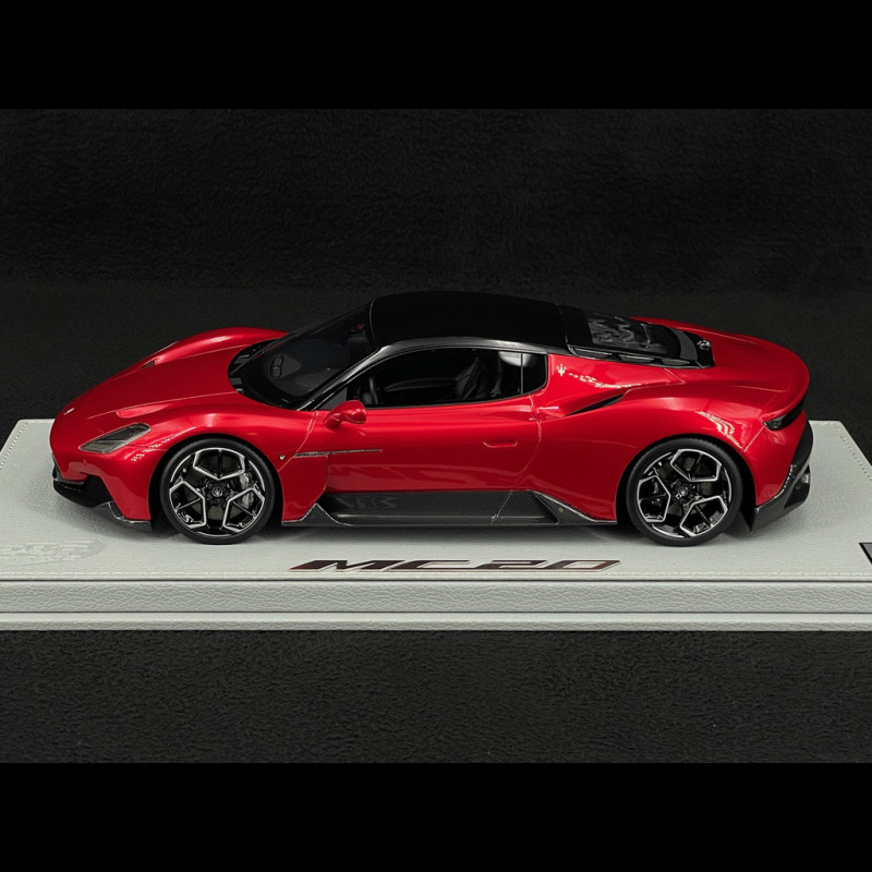 Maserati MC20 2020 Rosso Vincente / Glossy Black 1/18 BBR Models