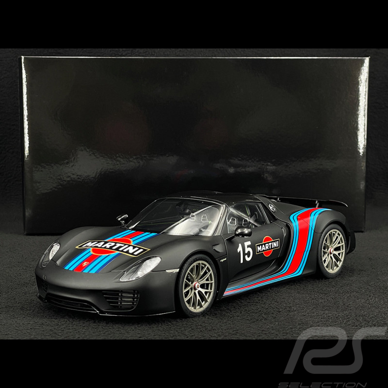 Porsche 918 Spyder n° 15 Pack Weissach Martini 2013 Noir Mat 1/18 Autoart 77929