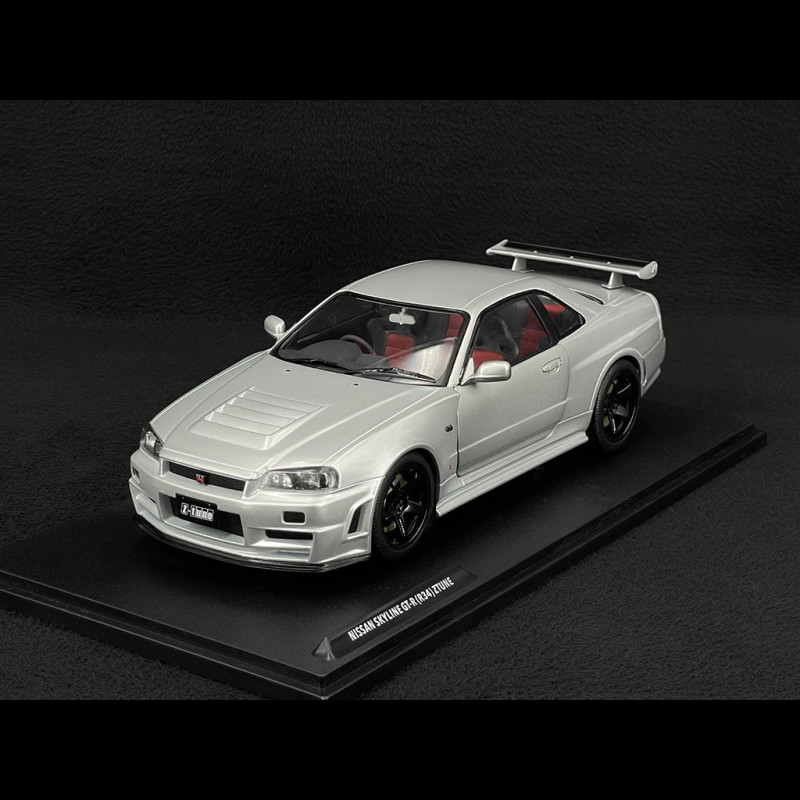 Nissan Skyline GT-R R34 Z Tune 1999 Silver 1/18 Solido S1804312